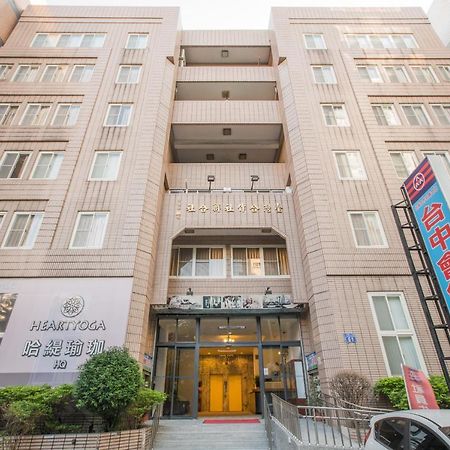 Taichung Hall Aparthotel Luaran gambar