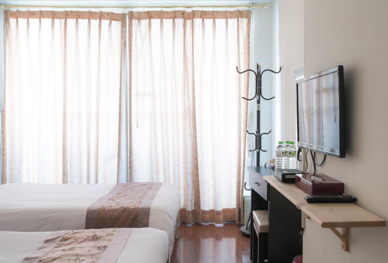 Taichung Hall Aparthotel Luaran gambar